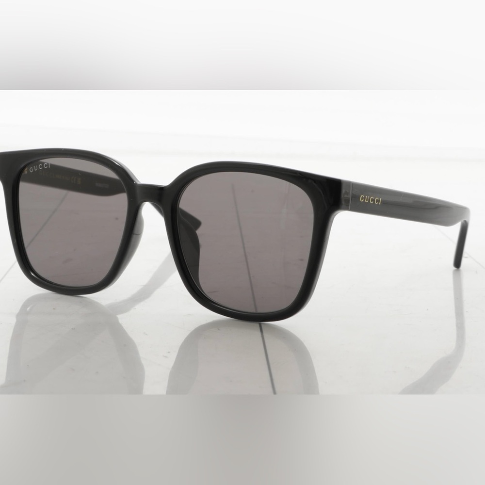Gucci Dark Frame Sunglasses